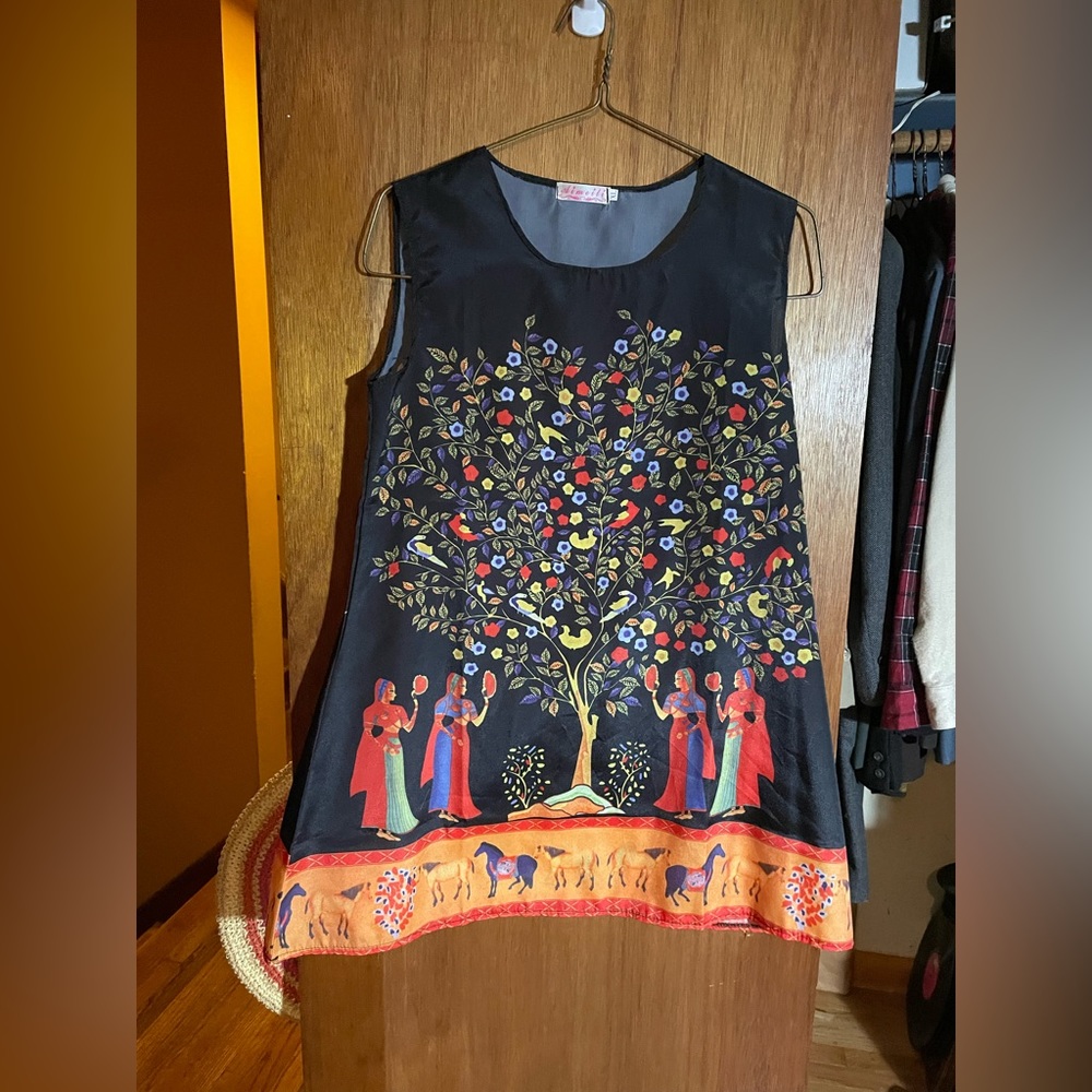 Sleeveless Tunic Top/ Mini Dress With Grecian Type Pattern Size XL
